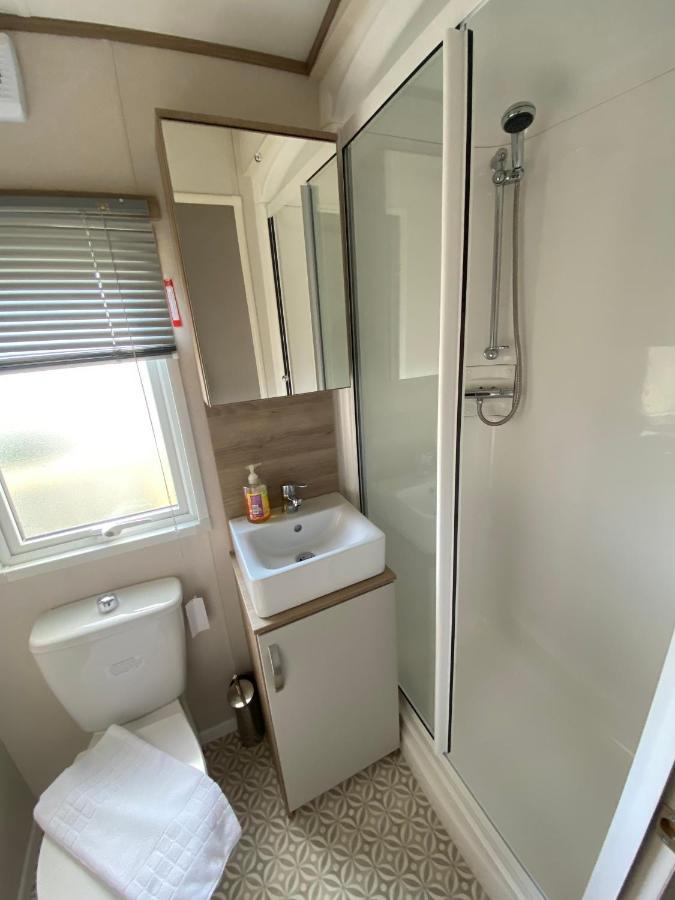 Palm Grove 182 - Pet Friendly, Wifi, Close To Beach And Clubhouse - Golden Palm Resort - Meadow Lakes Caravan & Lodge Hire Skegness Luaran gambar